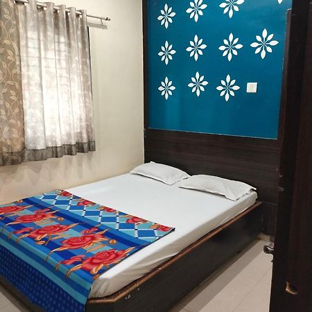 Hotel Sai Vasant Vihar Shirdi Zewnętrze zdjęcie